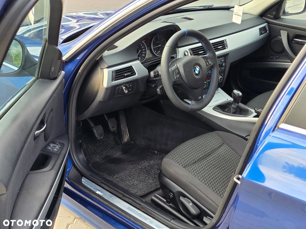 BMW Seria 3 320d - 10