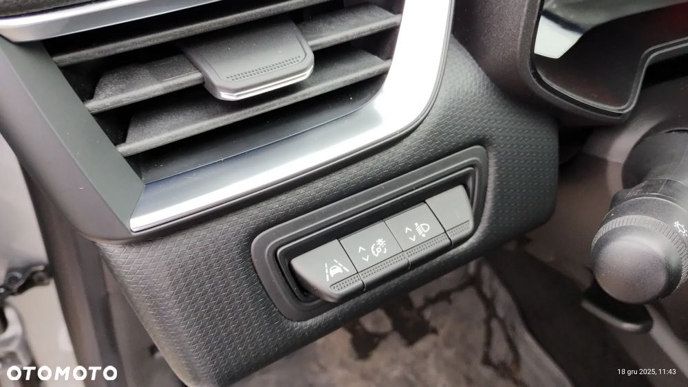 Renault Clio 1.0 TCe Techno - 15