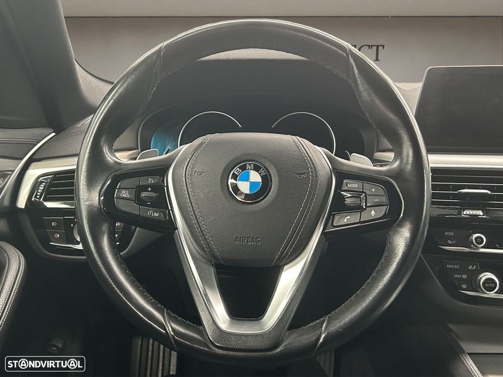 BMW 520 d Line Luxury Auto - 11