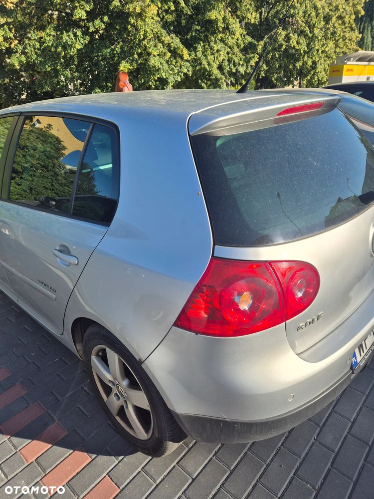 Volkswagen Golf 1.6 Trendline - 1