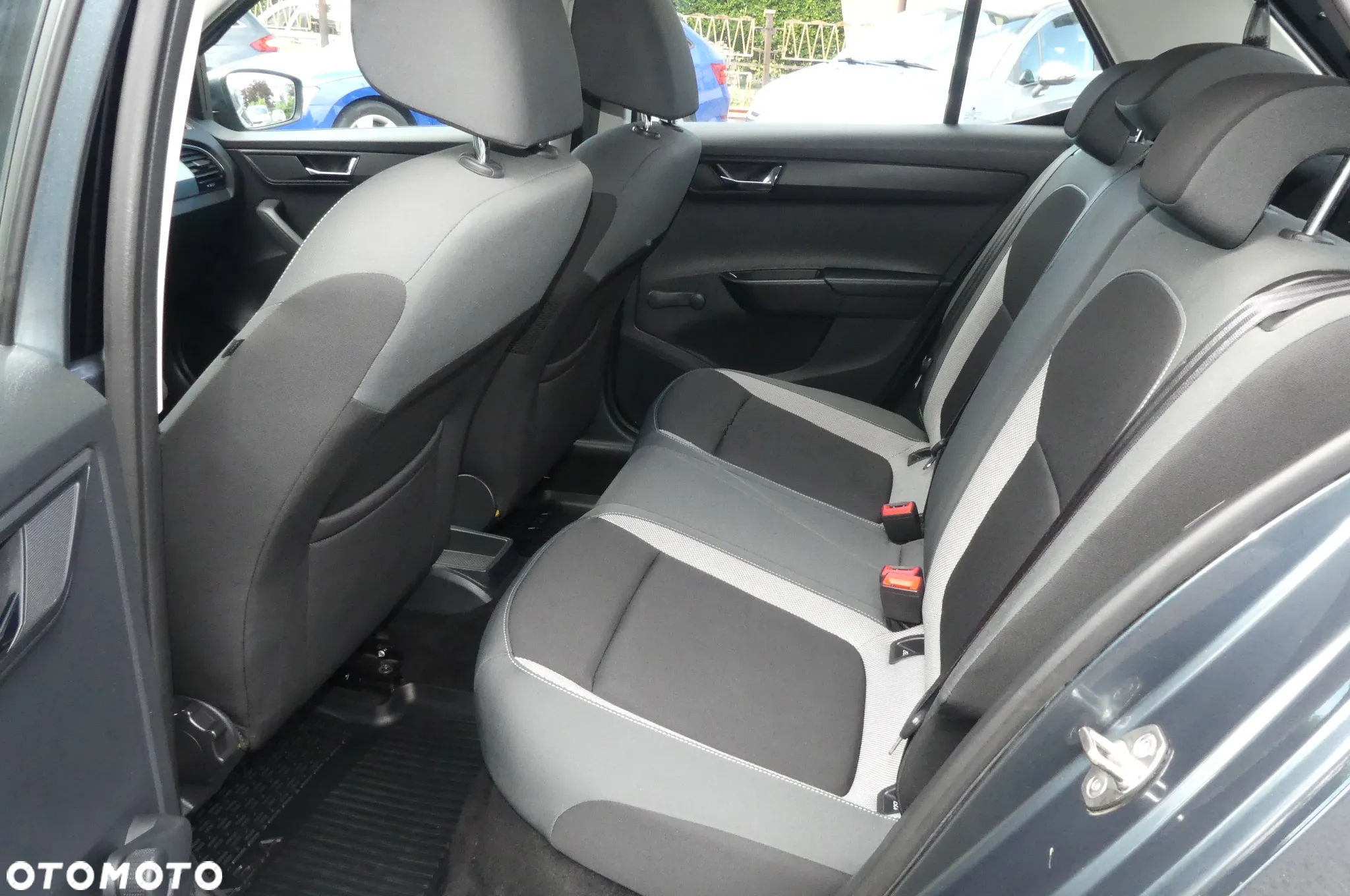 Skoda Fabia 1.0 Ambition - 8