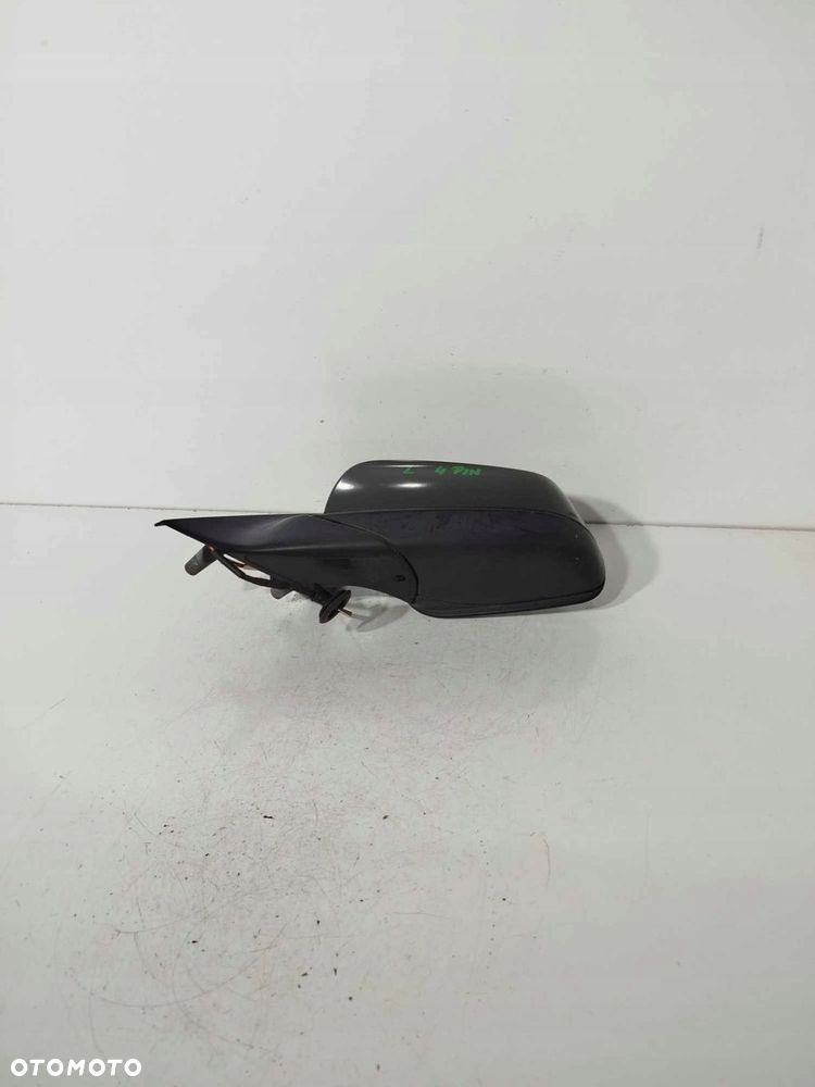 LUSTERKO LEWE PRZEDNIE BMW 5 E60 04-11 668/9 4 PIN - 4