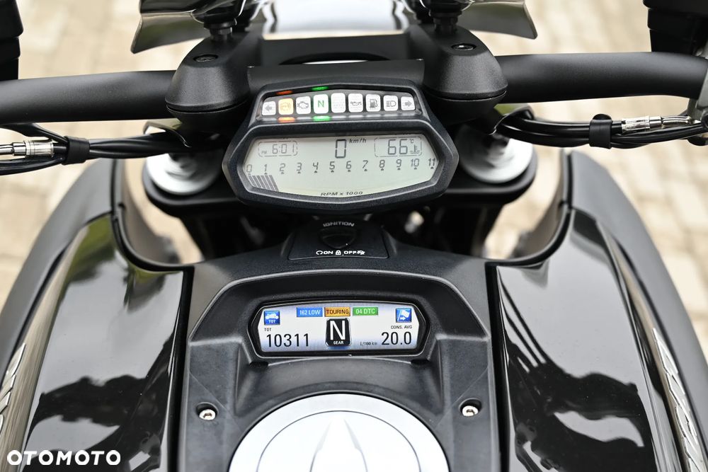 Ducati Diavel - 8
