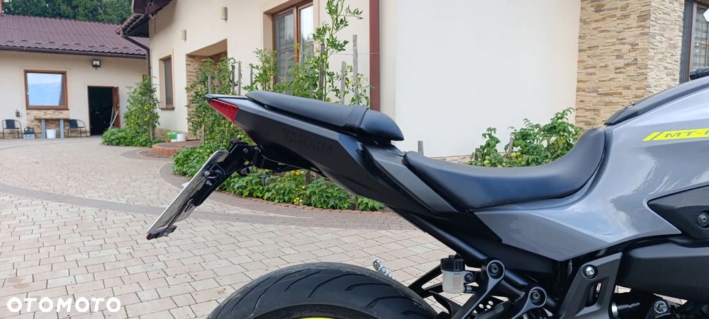 Yamaha MT - 22