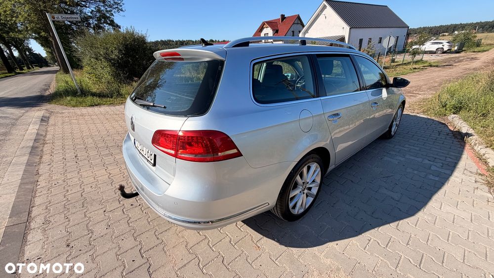 Volkswagen Passat Variant 2.0 TDI DPF Sportline DSG - 22