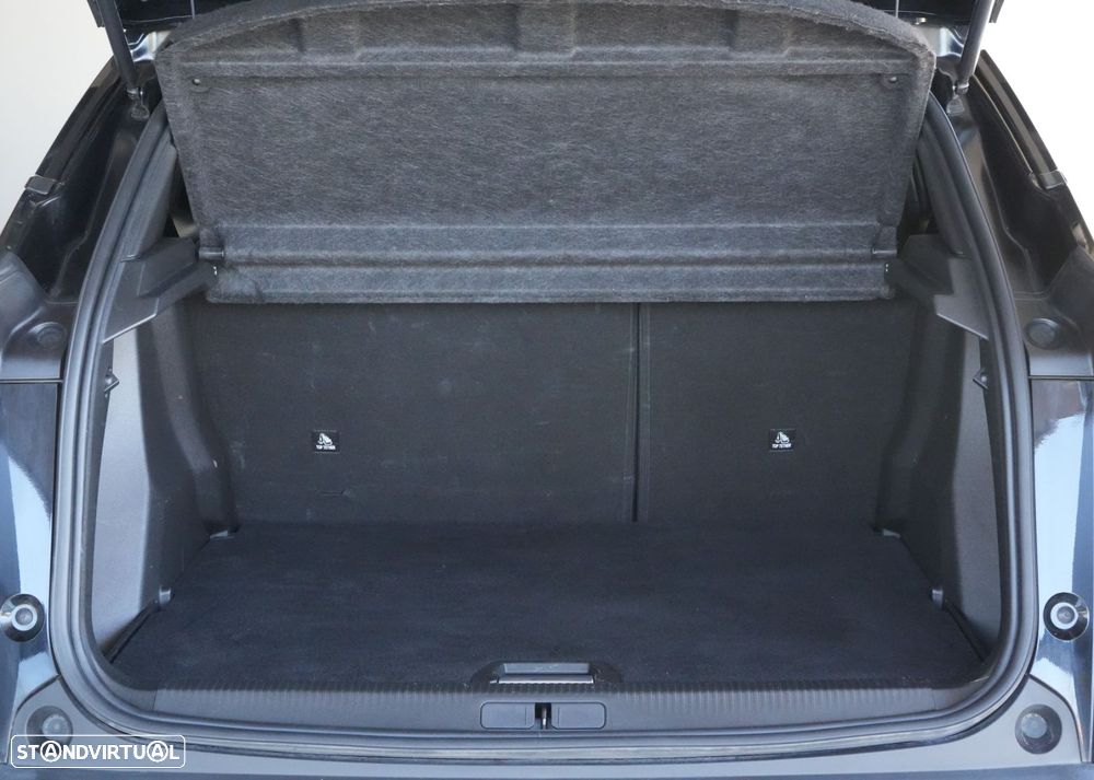 Peugeot 2008 PureTech 130 EAT8 GT Pack - 15