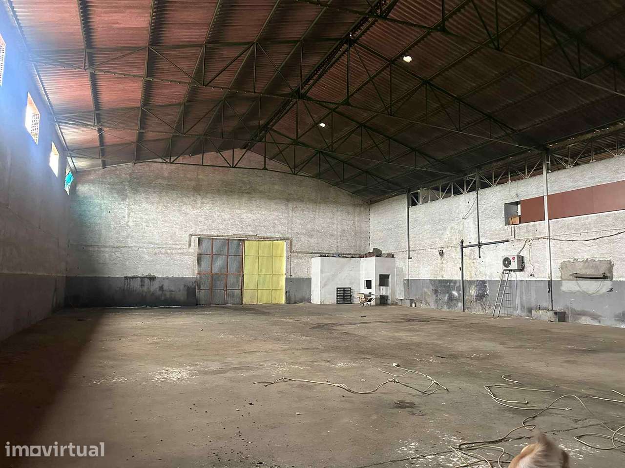 Aluga-se armazém com 600m2, Ferreira do Alentejo - Grande imagem: 3/4