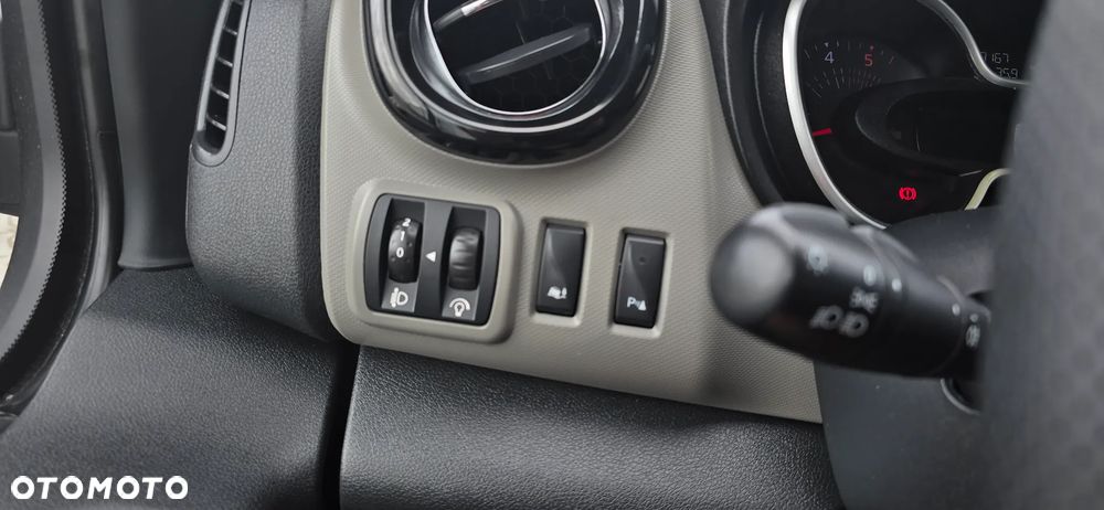 Renault Trafic - 21