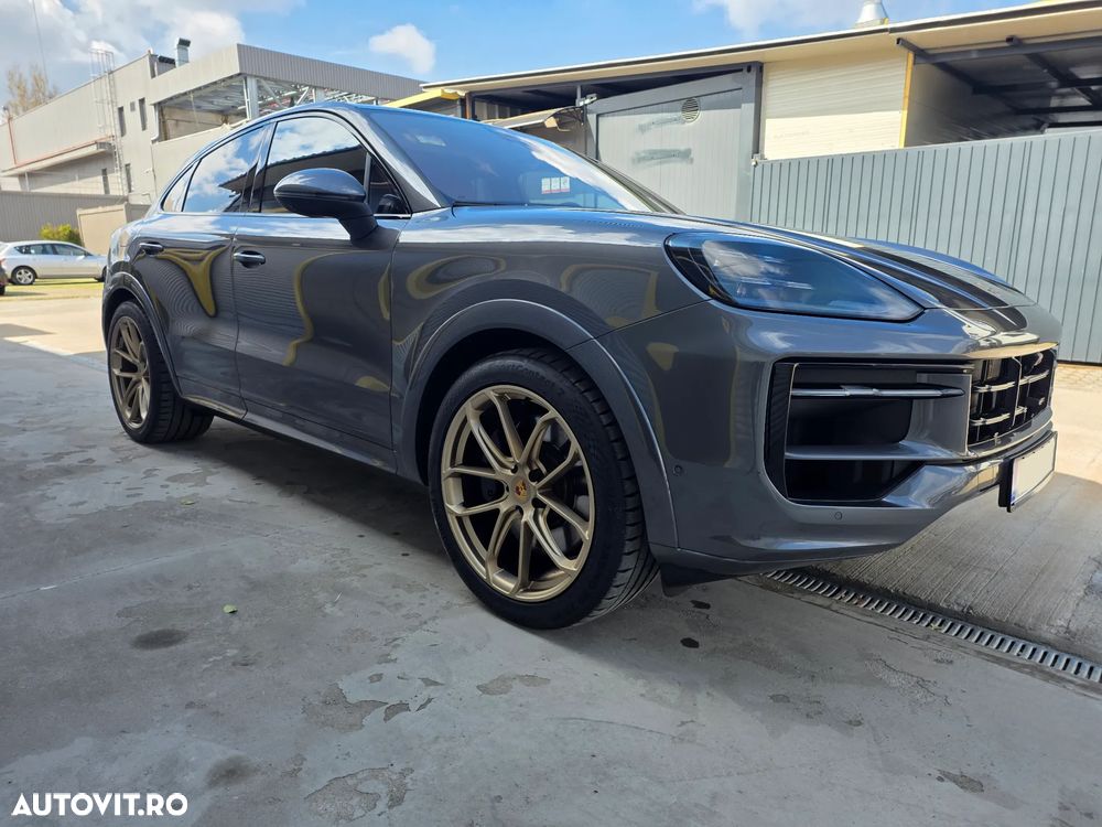Porsche Cayenne Coupe S E-Hybrid - 1