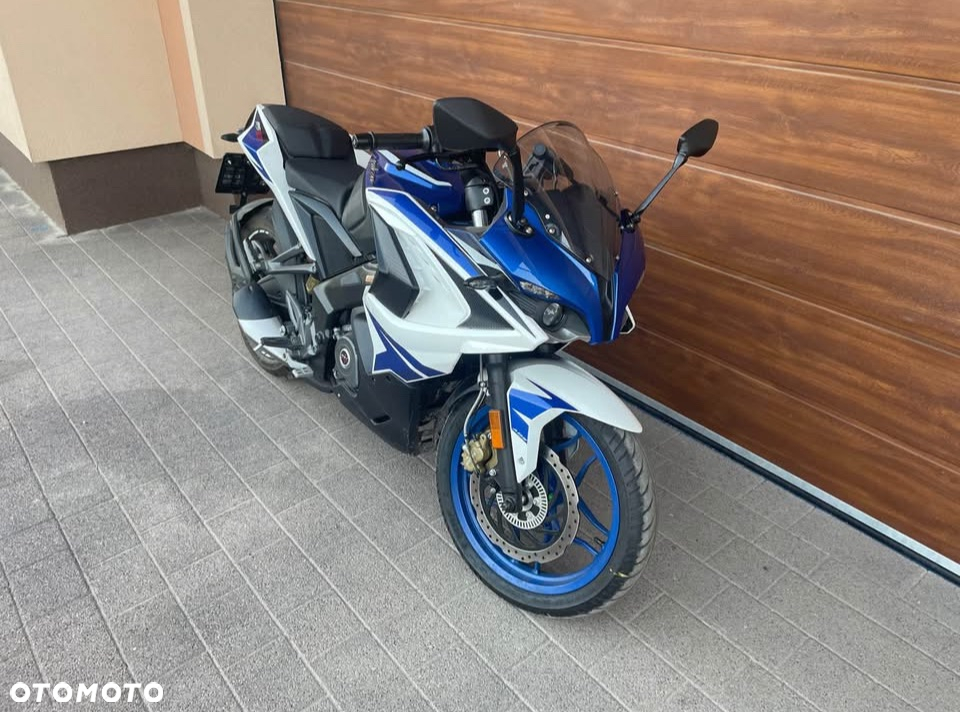 Bajaj Pulsar - 8