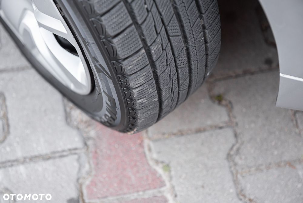 Dacia Sandero 1.0 SCe Ambiance - 28