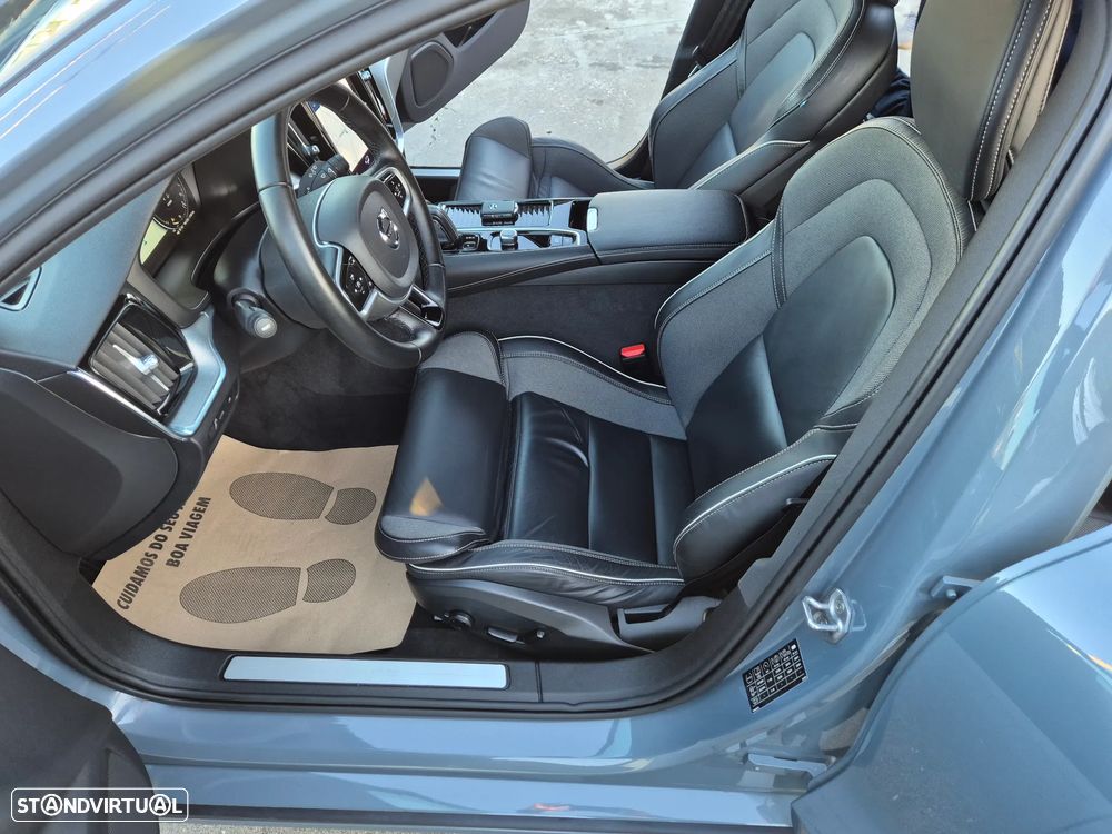 Volvo V60 2.0 T6 AWD TE R-Design - 20