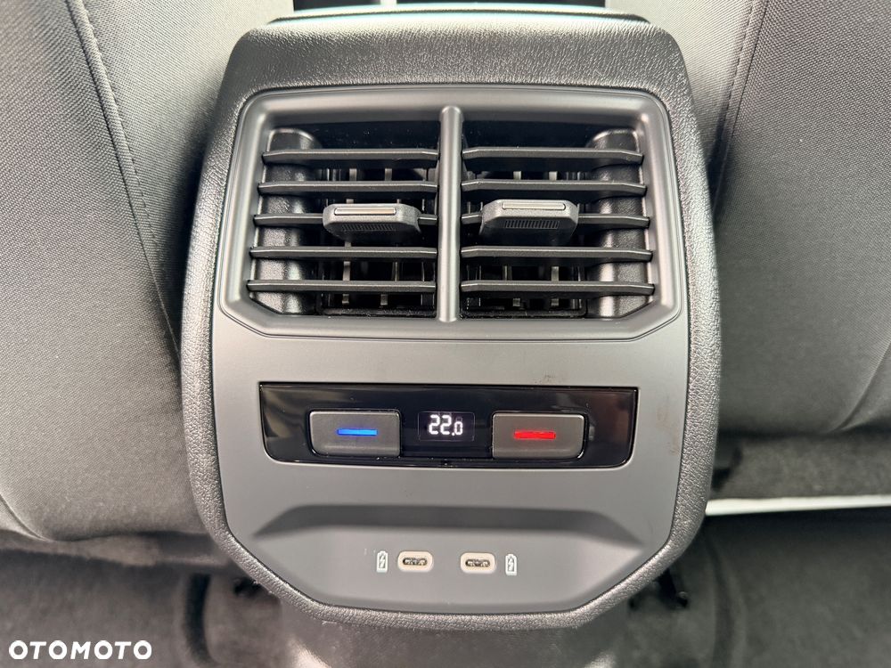 Seat Leon Sportstourer 2.0 TDI DSG Style Edition - 25