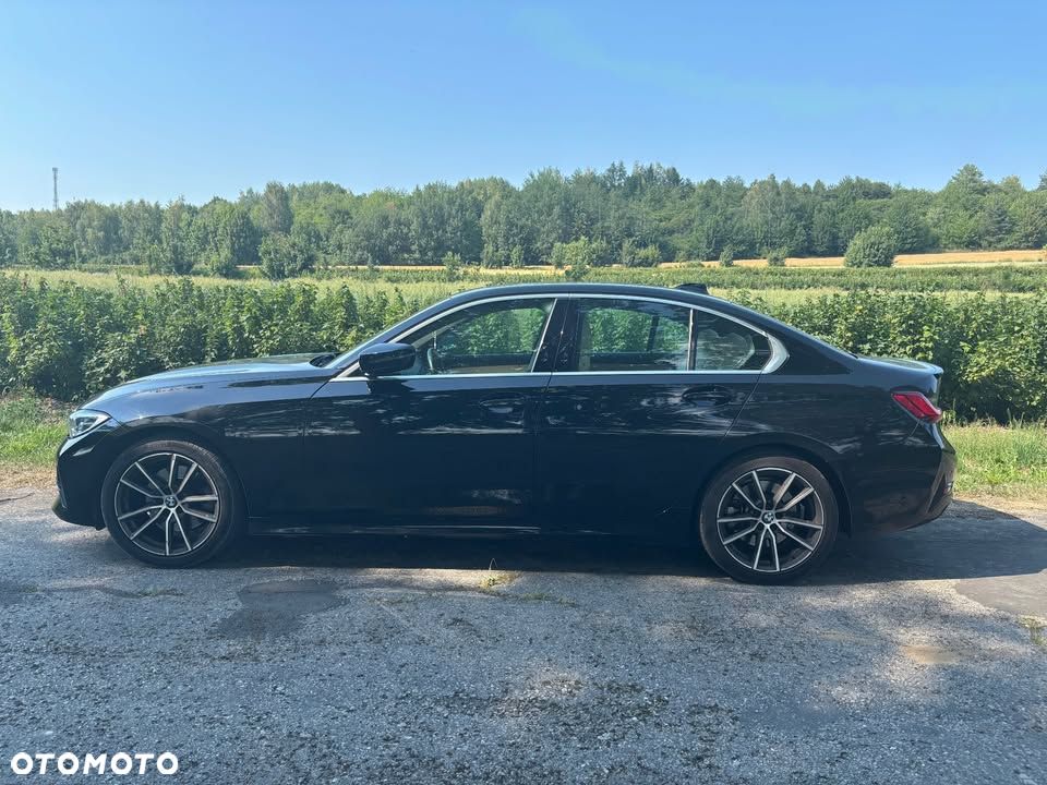 BMW Seria 3 330i Sport Line - 1