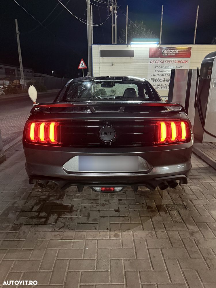 Ford Mustang - 11