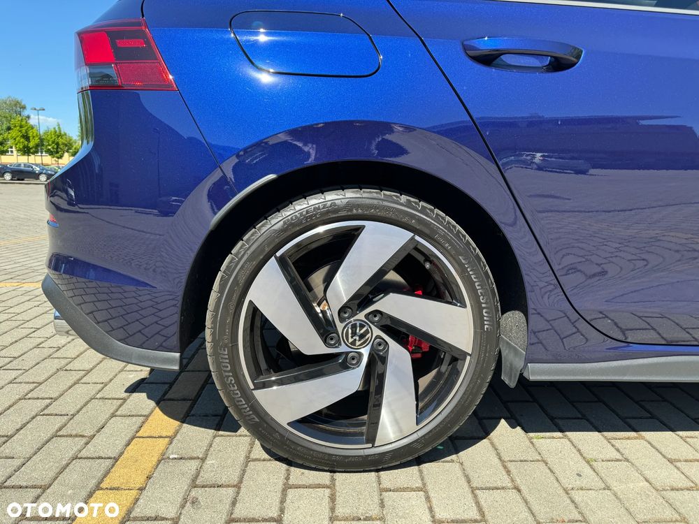 Volkswagen Golf - 4