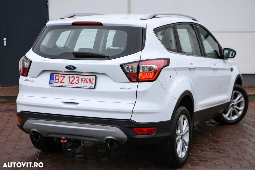 Ford Kuga 1.5 EcoBoost 2x4 Titanium - 29