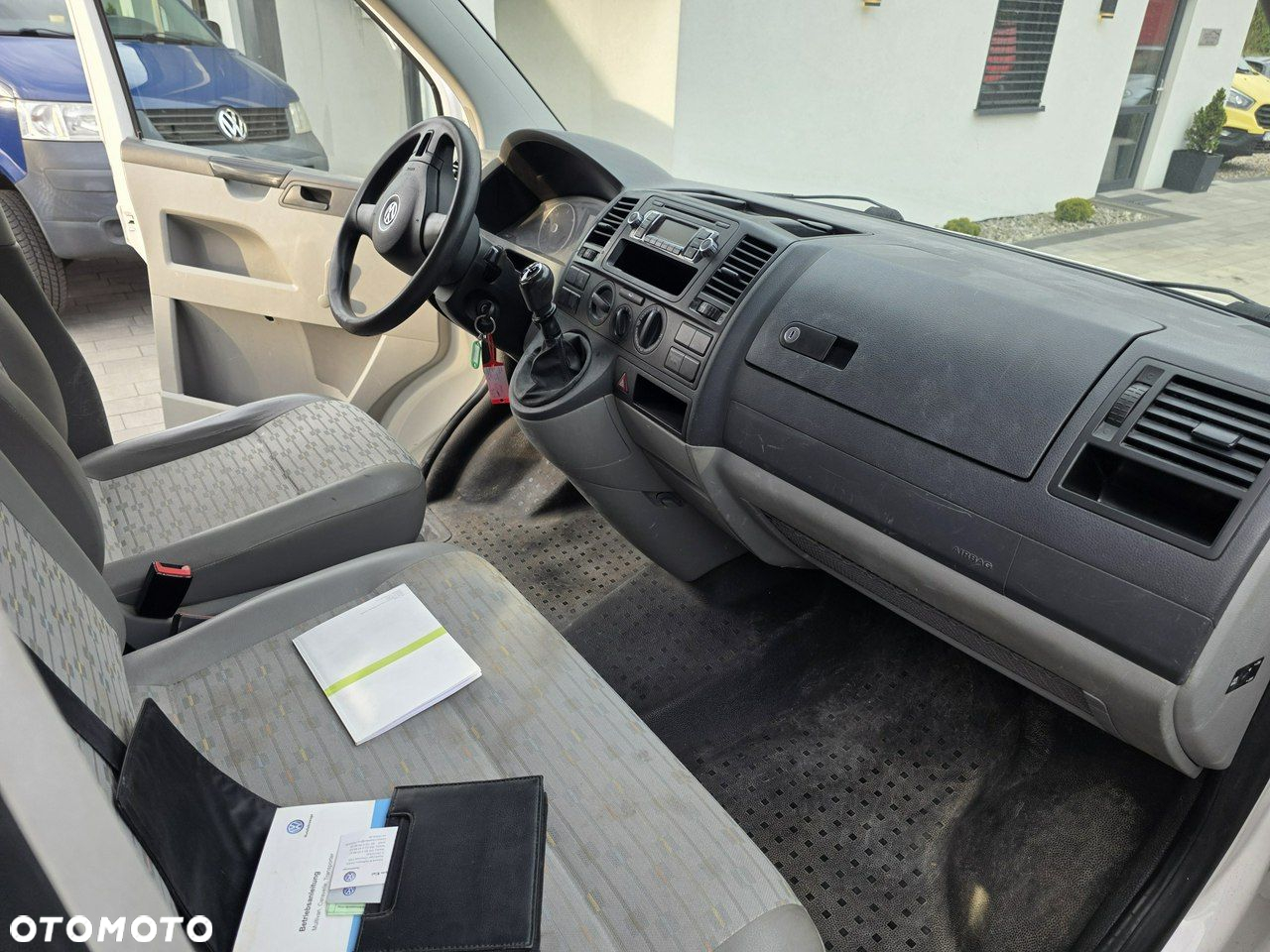 Volkswagen Transporter - 9
