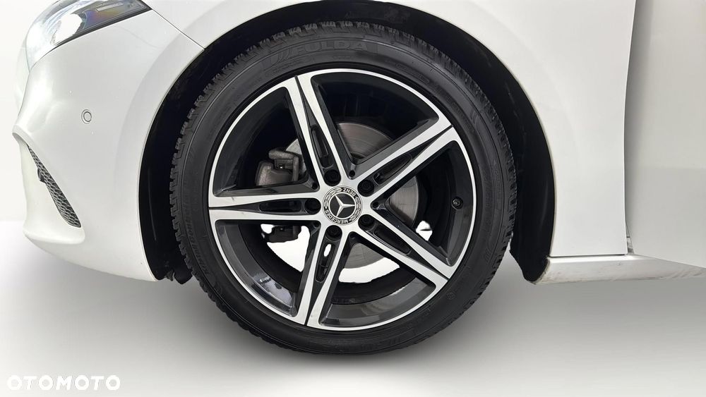 Mercedes-Benz Klasa A 200 d Progressive 8G-DCT - 18