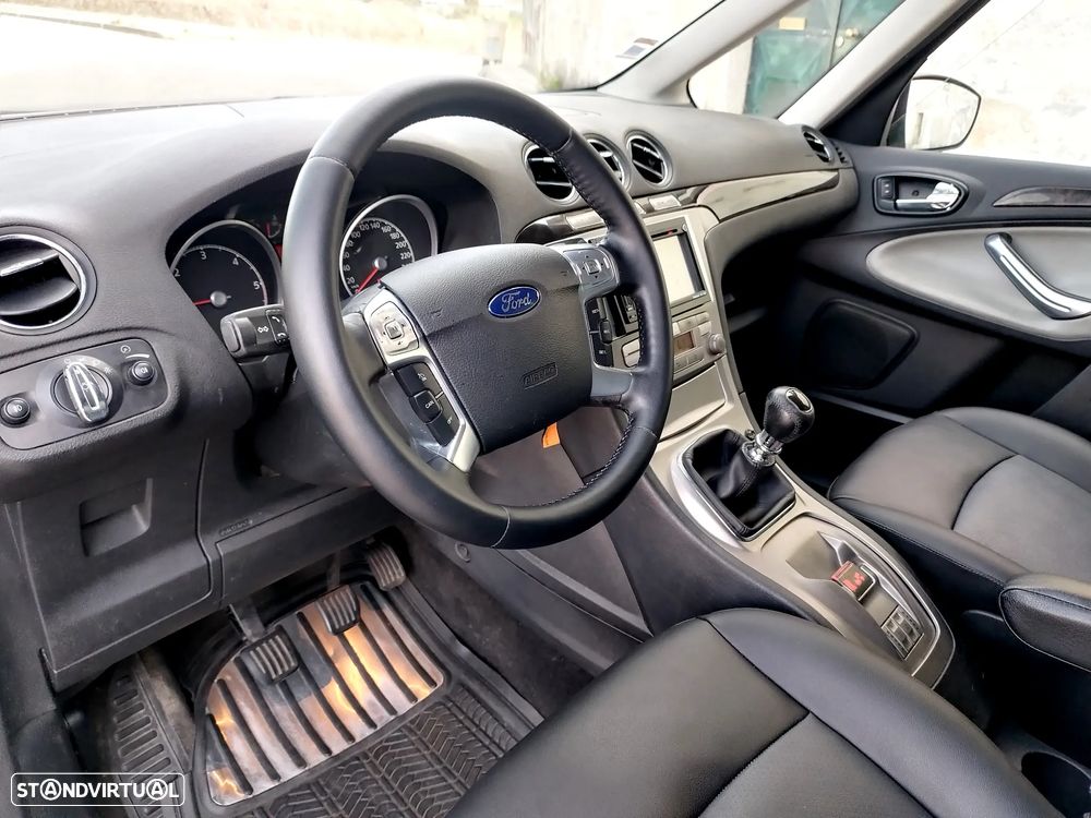Ford Galaxy 2.0 TDCi Ghia - 20