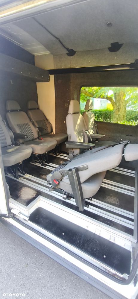 Ford Transit - 18