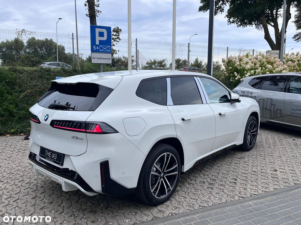 BMW iX3 40 - 6