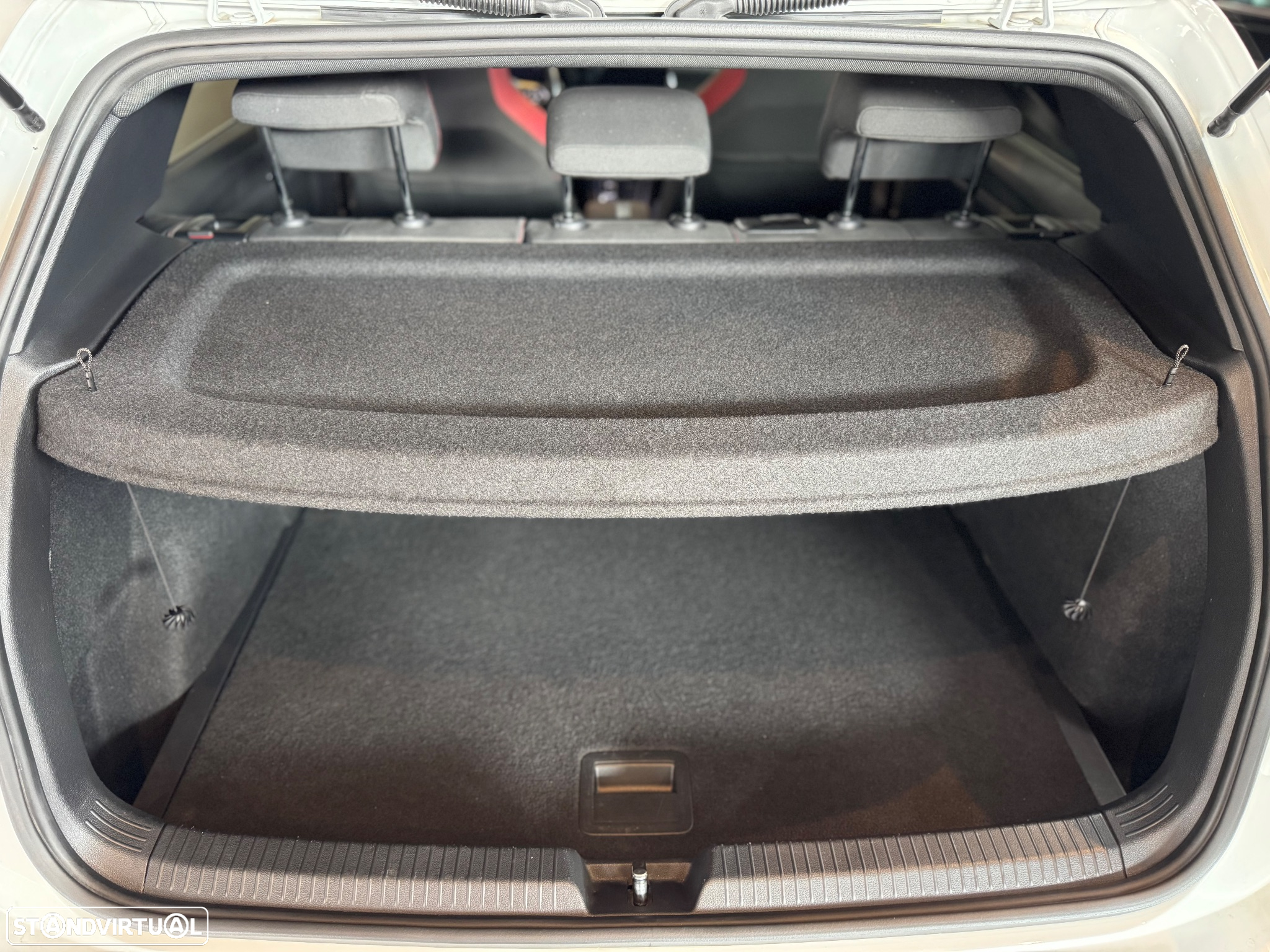 VW Golf 2.0 TSI GTI DSG Performance - 54