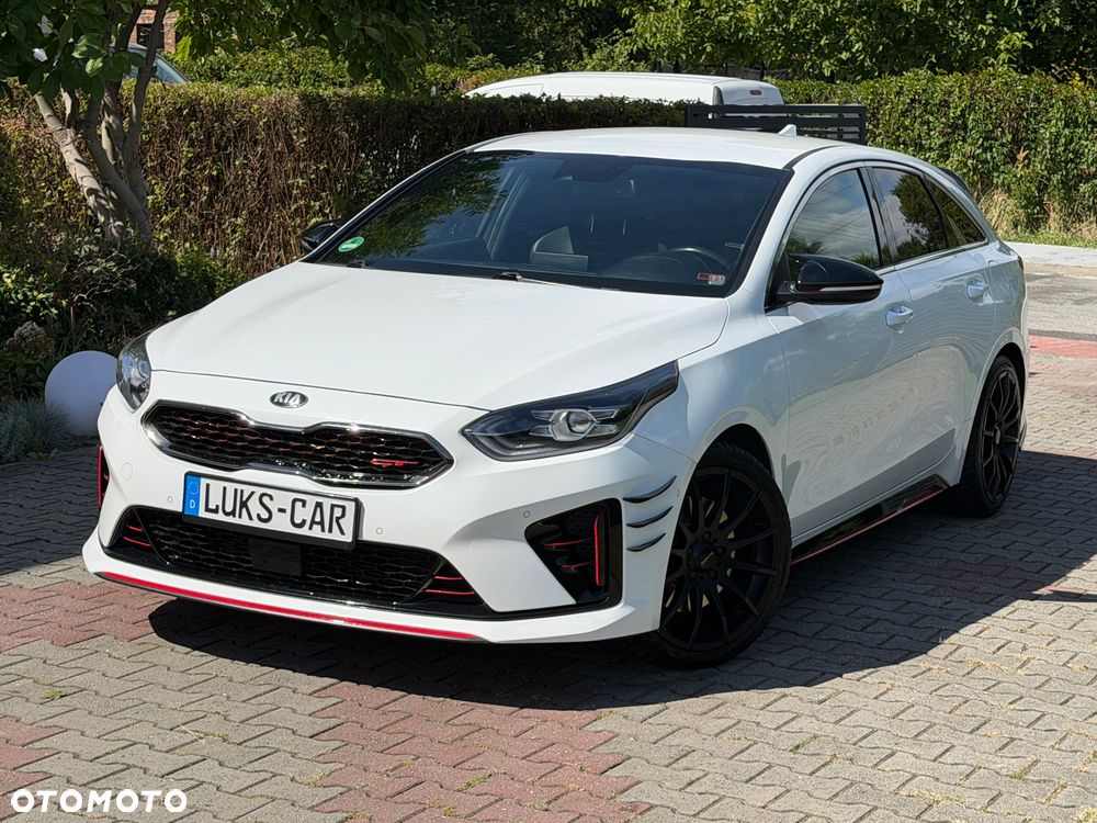 Kia Procee'd