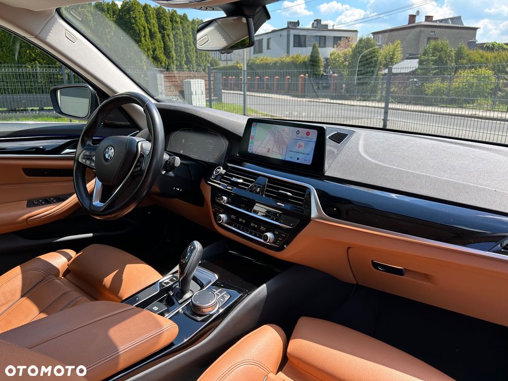 BMW Seria 5 520d - 22