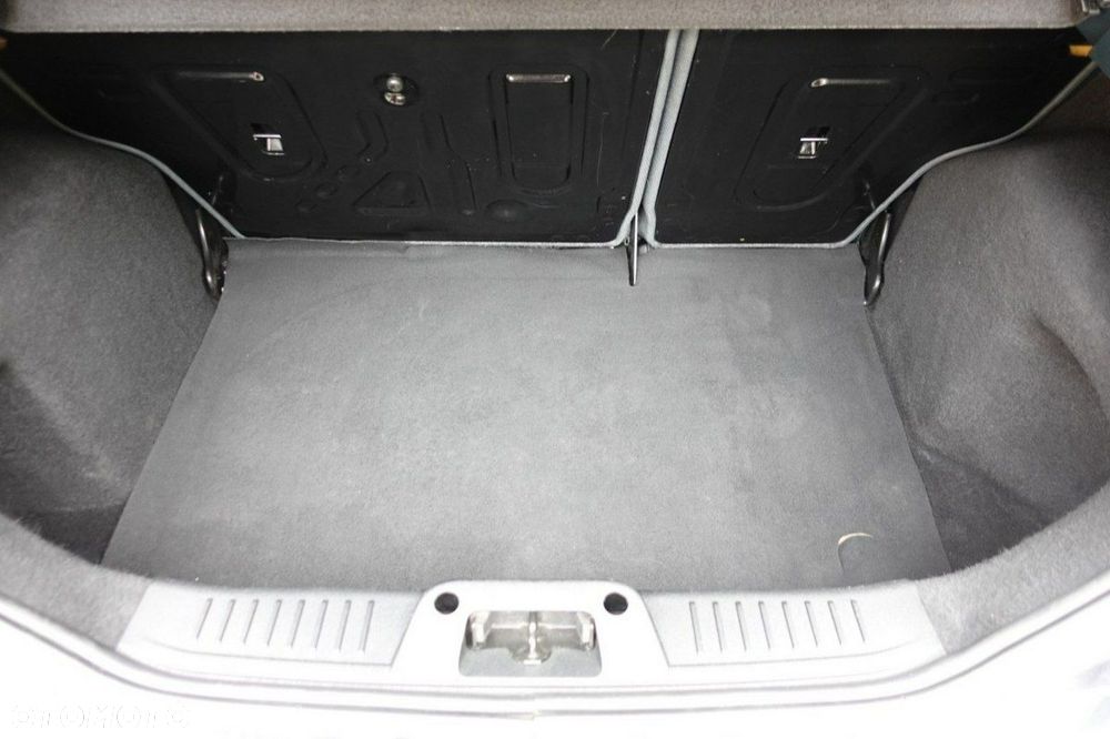 Ford Fiesta - 16