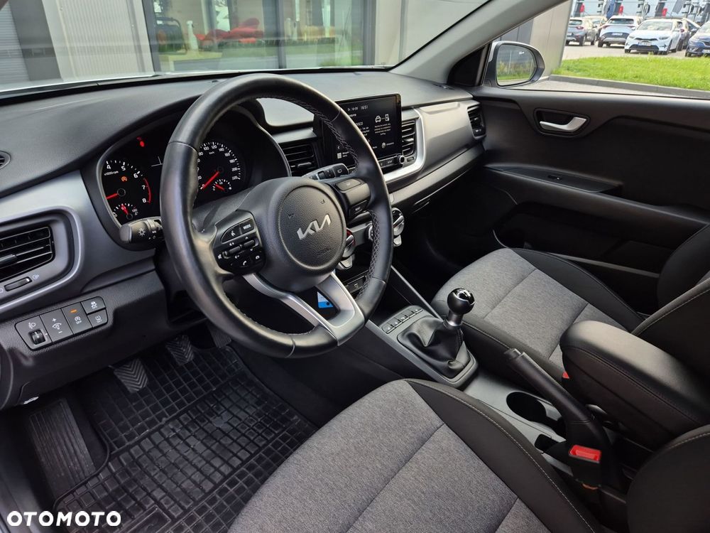 Kia Stonic 1.2 M - 10