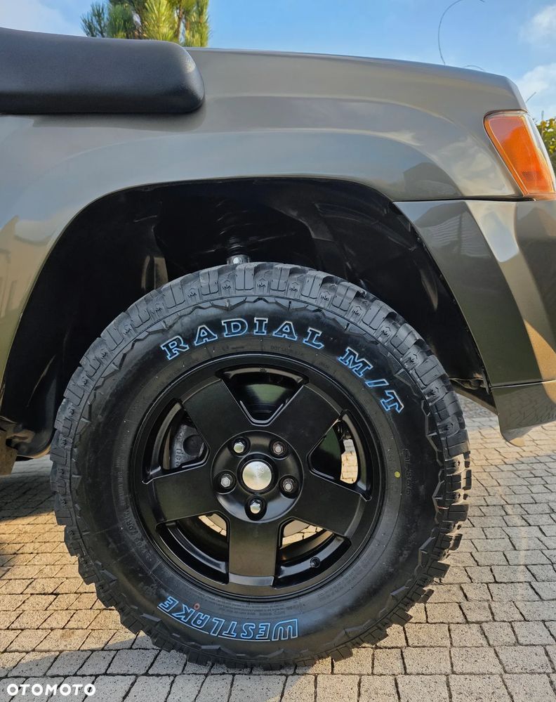 Jeep Grand Cherokee - 10