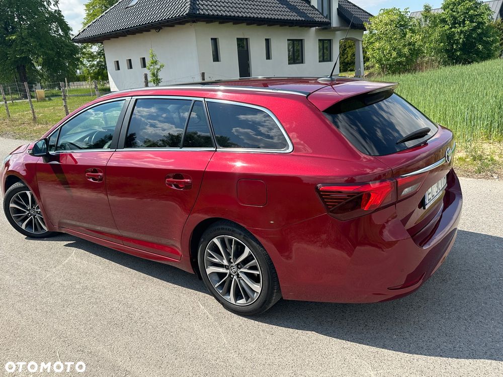 Toyota Avensis 2.0 Prestige MS - 3