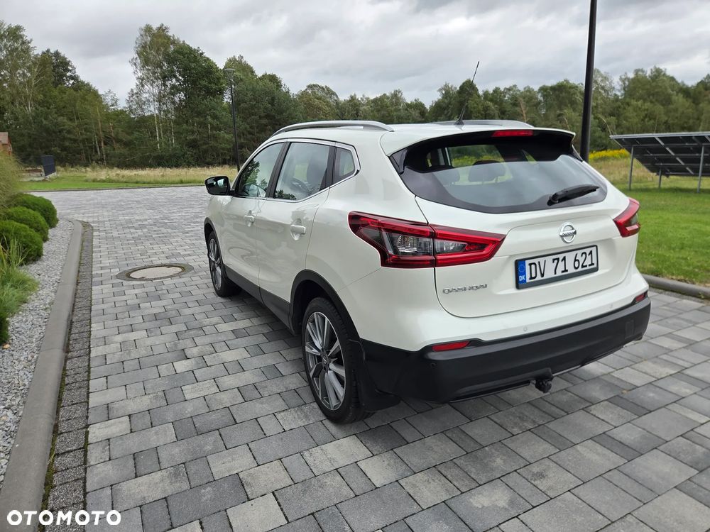 Nissan Qashqai - 2