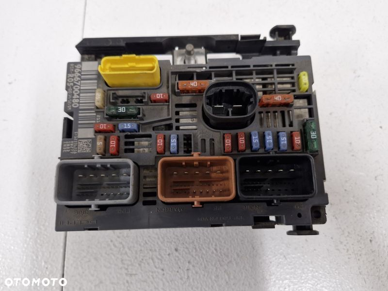 PEUGEOT 308 T7 BERLINGO III 3 CITROEN MODUŁ STEROWNIK BSM R05 9666700480 - 1