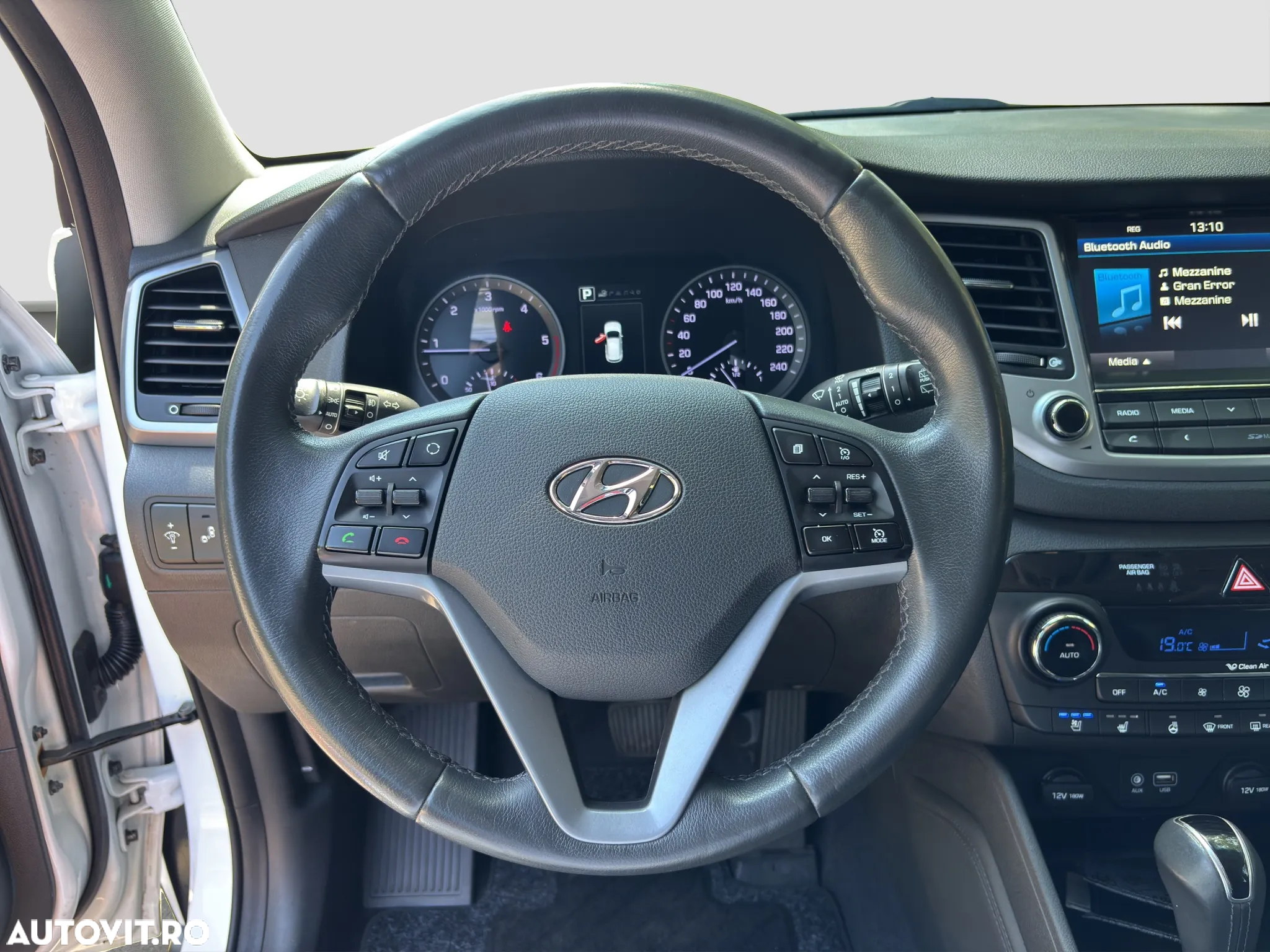 Hyundai Tucson 2.0 CRDI 4WD Automatik Premium - 13