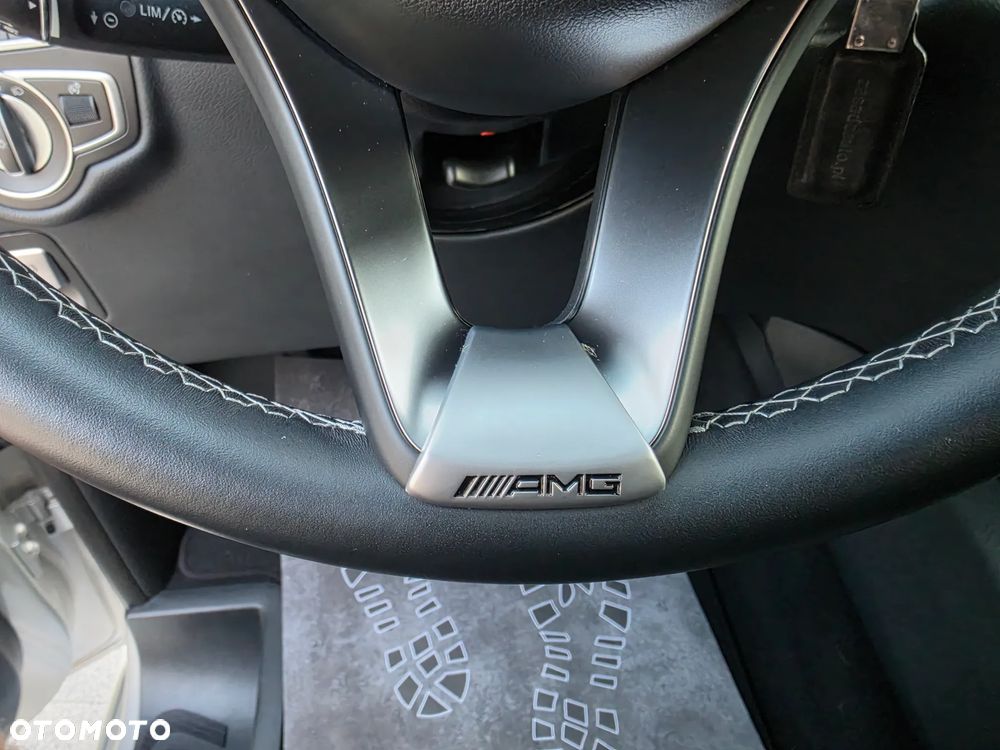 Mercedes-Benz Klasa V 300 d 4-Matic 9G-Tronic (d³ugi) - 28