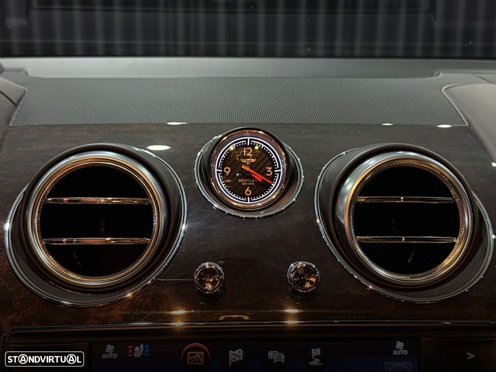 Bentley Bentayga Hybrid - 26