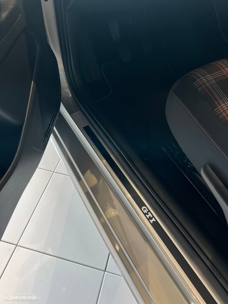VW Up! - 17