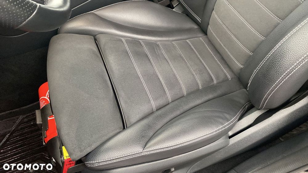 Mercedes-Benz GLC 300 4-Matic - 16