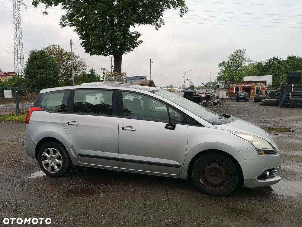 Peugeot 5008 1.6 HDi Premium - 12