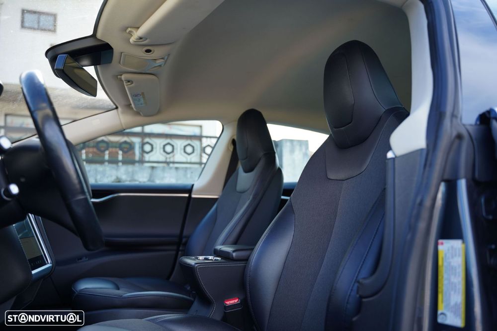 Tesla Model S 85D - 23