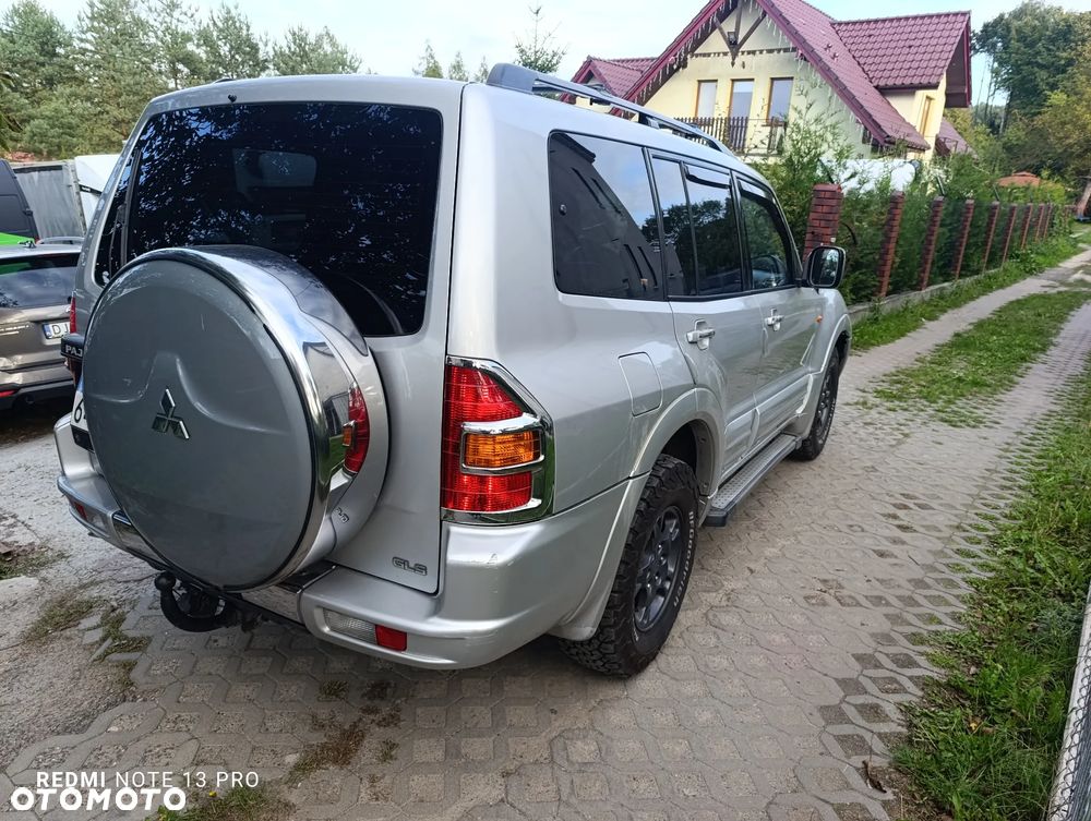 Mitsubishi Pajero - 13