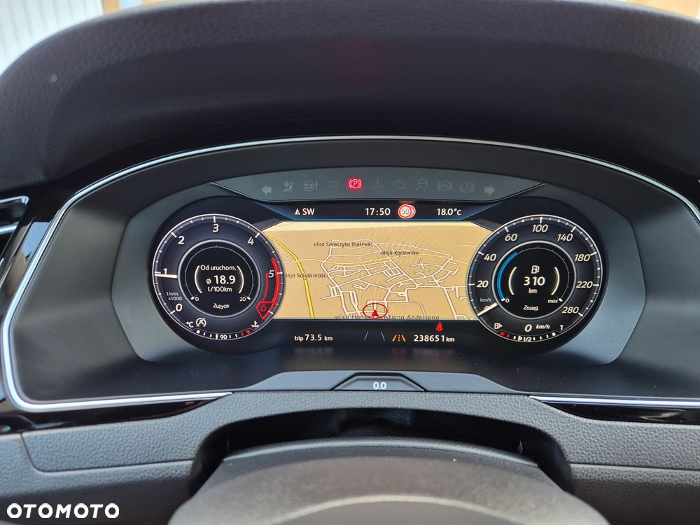 Volkswagen Passat Variant 2.0 TDI BMT Highline - 24