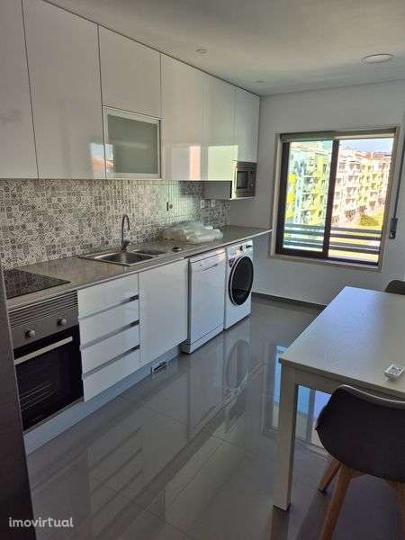 Apartamento t3 com parqueamento - Grande imagem: 3/8