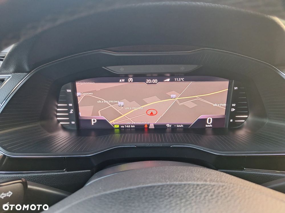 Skoda Superb 2.0 TDI 4x4 L&K DSG - 23