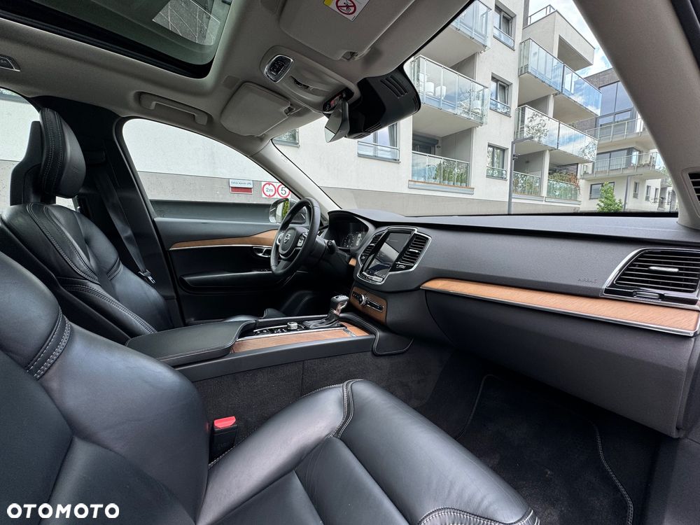 Volvo XC 90 D5 AWD Geartronic Inscription - 8