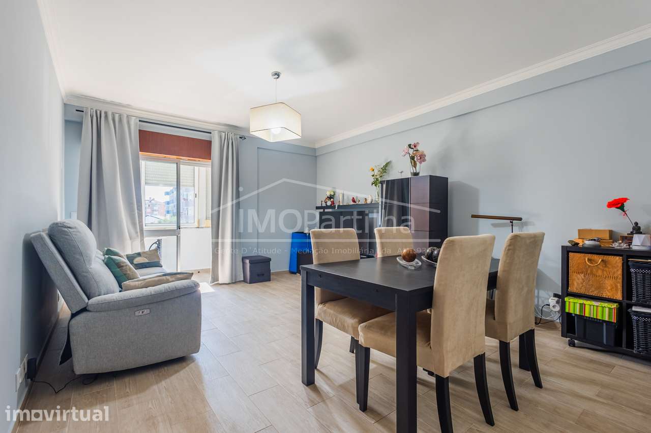 Apartamento T2 à venda na Praceta Tojal Agualva - Grande imagem: 4/16