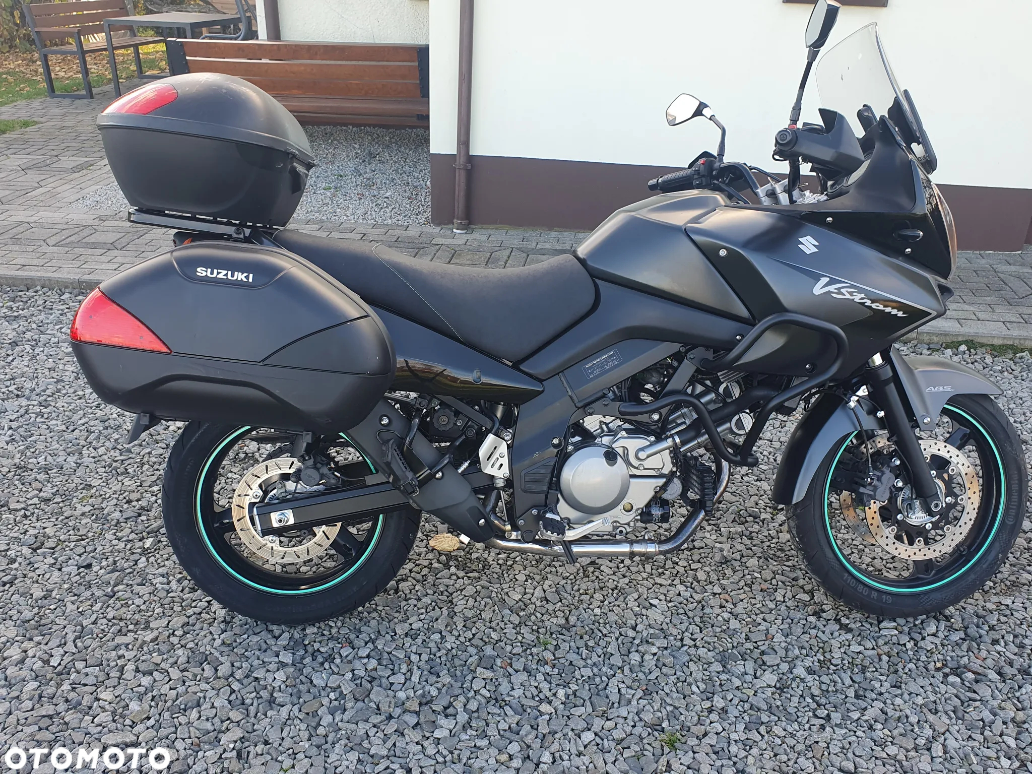 Suzuki V-STROM - 4