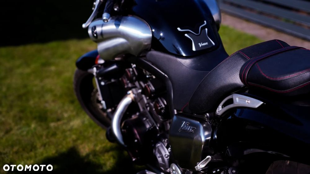 Yamaha V-MAX - 22